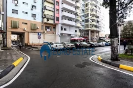 Tirane shes Ambjent biznesi Kati1,130m²-21Dhjetori