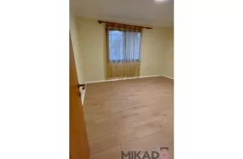 Shitet Apartament 2+1 tek Rruga ''Hoxha Tahsim'', Verkauf