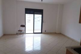 Shitet Apartament 2+1 / Fresku, Venta