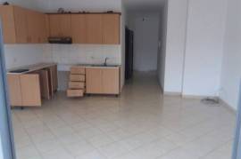 Shitet Apartament 2+1 / Fresku, Sale