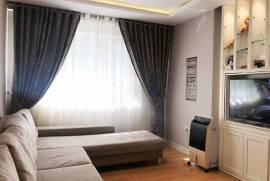 SHITET APARTAMENT 2+1 TEK 21 DHJETORI !!, Πώληση