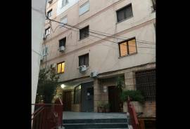 Apartament me qera ne Ish Bllok, Rr Ismail Qemali, Bérlés