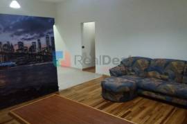 Prane Tregut Elektrik Jepet Me Qira Apartament 2+1, Qera