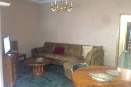 Shitet apartament 2+1  pranë Shallvareve, Πώληση