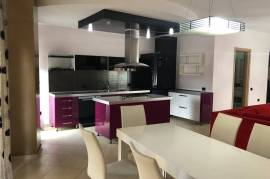 Shitet apartament 2+1 tek rruga Jordan Misja, Πώληση