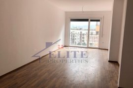 Shitet super apartament 2+1 tek 21 Dhjetori., Verkauf