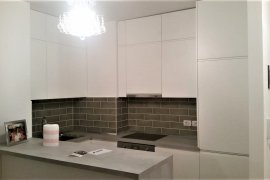 SHITET APARTAMENT + GARAZH, KOMPLEKSI MAGNET, Πώληση