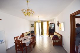 Shitet Apartament 2+1 ne qender te Sarandes, Eladás