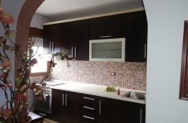 SHITET APARTAMENT 1+1 NË LAGJEN XHEVDET NEPRAVISHT, Πώληση