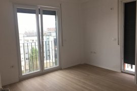 Apartamenti 2+1 PER QIRA TEK 21 DHJETORI , Qera