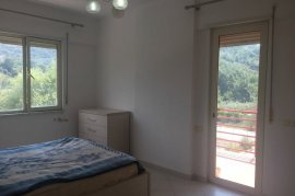 APARTAMENT 3+1 PER QIRA TEK LIQENI I THATE , Qera