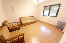 Shitet Apartament 1+1+Bllk, ne Ali Dem, Venta