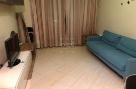 Tek Komuna e Parisit jepet me qira apartament 1+1, Miete