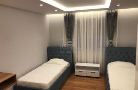 Jepet Me Qera Apartamenti Luks Tek RR. Irfan Tomin, Ενοικίαση