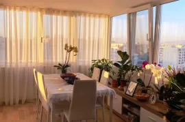 Super Apartament per shitje ne zonen e Astirit, Venta