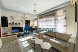 Tirane, shes Apartament 2+1, Kati 2, 105 m²(Globe), Πώληση