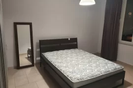 Jepet apartament me qera 1+1 , Ενοικίαση