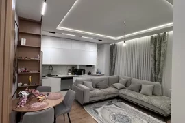 SHITET... APARTAMENT 2+1 TE ISH UZINA DINAMO, Πώληση