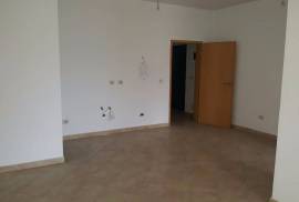 Apartament 1+1 ne Komune te Parisit, Venta