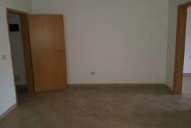 Apartament 1+1 ne Komune te Parisit, Vente