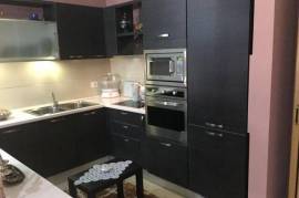 Apartamament 3+1 me qira, Qera