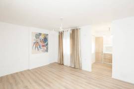 Apartament i Vecant  2+1+ 2 Tualete - 100% I ri, Shitje