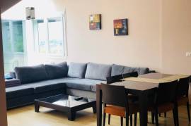 Jepet me qira  apartament 2+1 pranë një rezidence, Qera