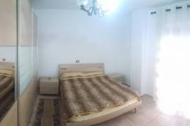 2 + 1 (Min. e Jashtme/ Blv. Zhan D'Ark)Pallat i Ri, Location