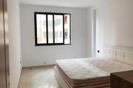 SHITET APARTAMENT 2+1 TEK 21 DHJETORI !, Venta