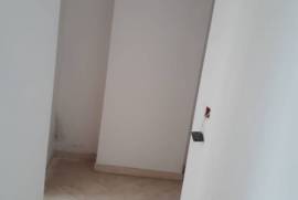  Shitet apartament 1+1 në Astir, Shitje