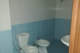 SHITET APARTAMENT 2+1 NË LAGJEN LONI DHAMO, LUSHNJ, Shitje