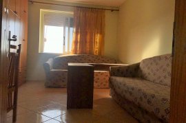 SHITET APARTAMENT 3+1 NË LAGJEN GAFURR MUÇO, LUSHN, Vente