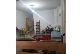 Shitet apartament 1+1 në Yzberisht, Vente