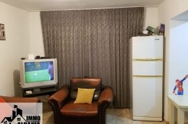 Apartament 2+1 rruga Irfan Tomini, Eladás