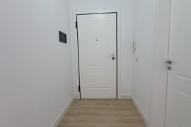 Shitet Apartament 1+1+ Garazh ne Qender., Πώληση