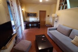 Shitet Apartament ne Bllok 1+1 79m2, Sale