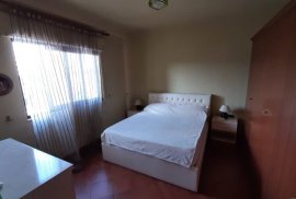 Shitet Apartament ne Bllok 1+1 79m2, Πώληση