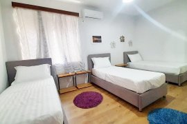 Kombinim Ngjyrash, Cilesi dhe Shije ne Apt 2+1, Location