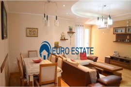 Tirane, jap me qera apartament 2+1, 300 Euro Astir, Affitto