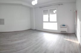 Ambient Biznesi (64 m2) i Pershtatshem per Zyra, Ενοικίαση