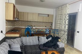 Tirane apartament me qera, 300 Euro Frosina Plaku, Bérlés
