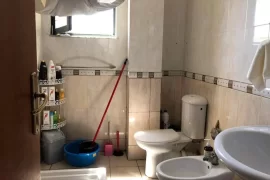 Apartament ne shitje, Eladás