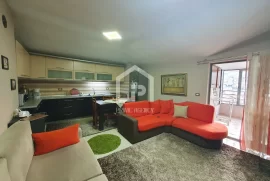 SHITET: Apartament 1+1/Pogradec-  QENDER   , Shitje