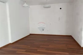 Apartament 1+1 me qera per zyre, Qender, Tirane, Affitto